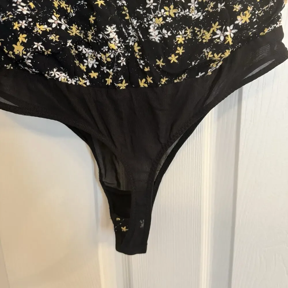 Free People Dessa Bodysuit Sz Small Black Ditsy Floral Puff Sleeve Mesh Tie Back
